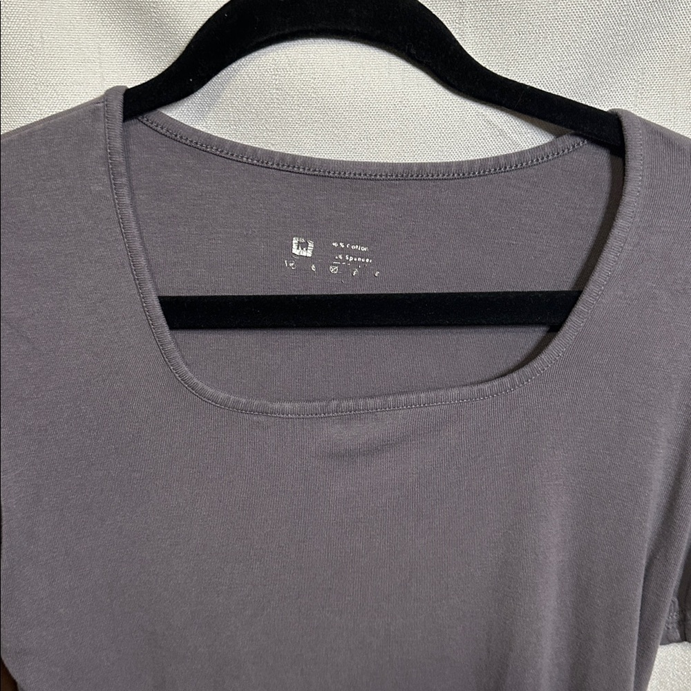 Brown and Gray Square Neck Short Sleeve Tops - Picture 4 of 5